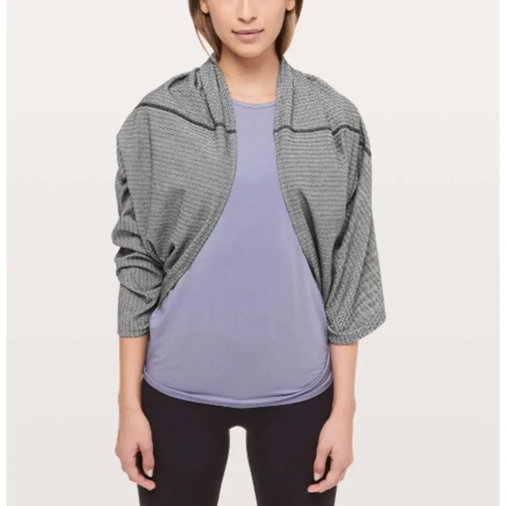 NEW LULULEMON Women's Heathered Herringbone Black White Vinyasa Scarf Infinity